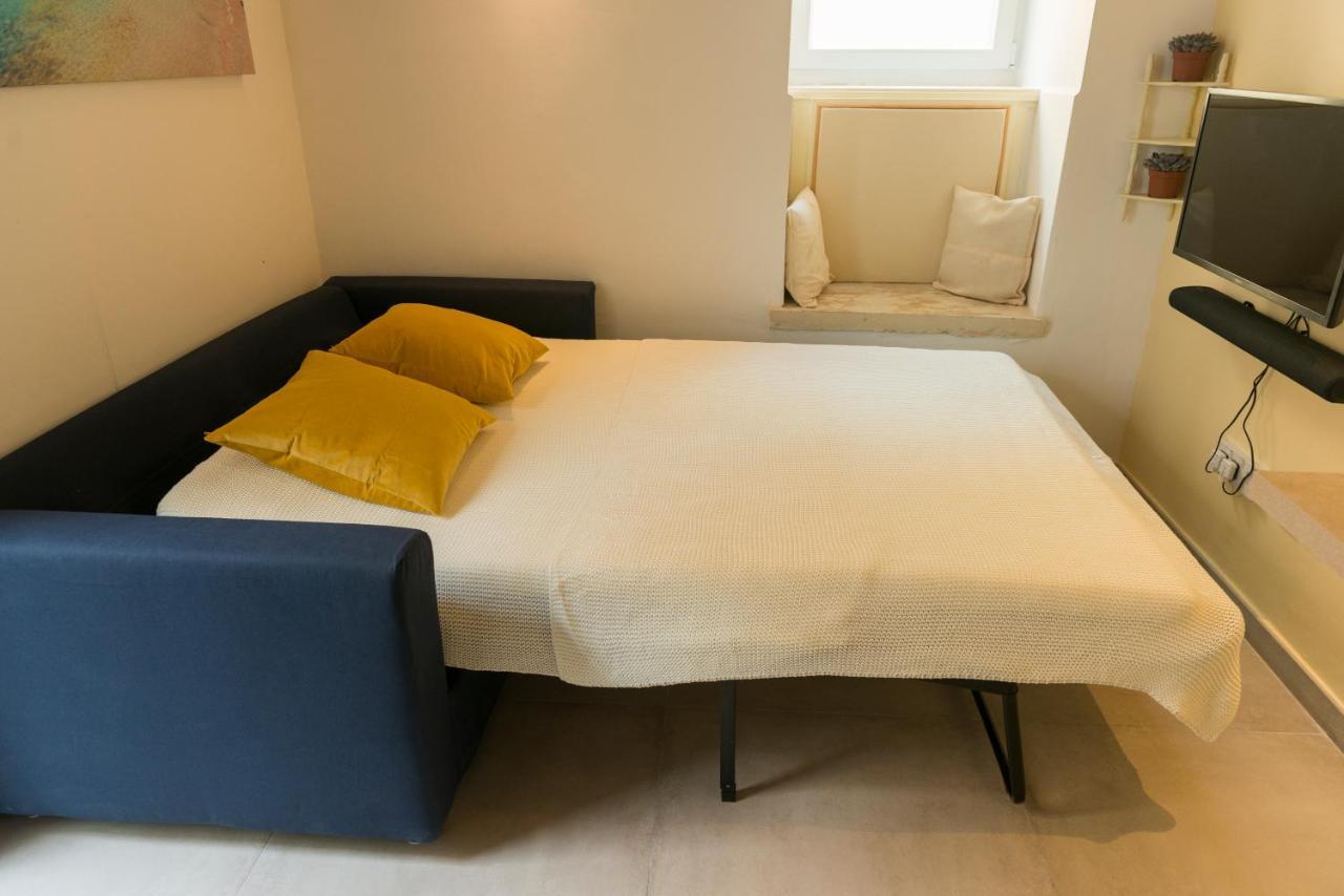 Authentic Gf Apartment With Terrace At The 3 Cities Marina Cospicua Exterior photo