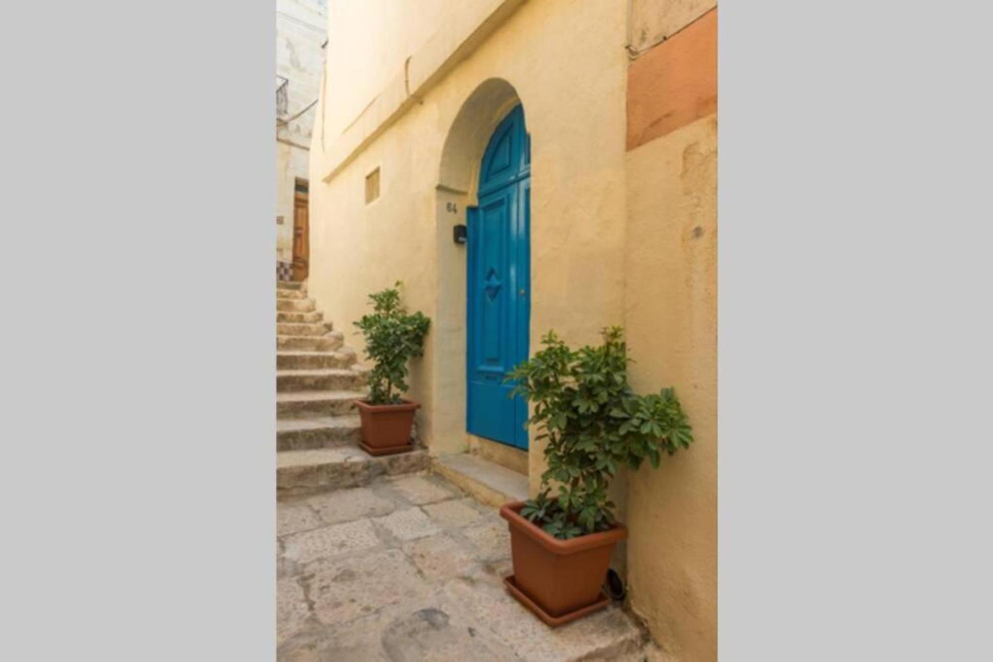 Authentic Gf Apartment With Terrace At The 3 Cities Marina Cospicua Exterior photo