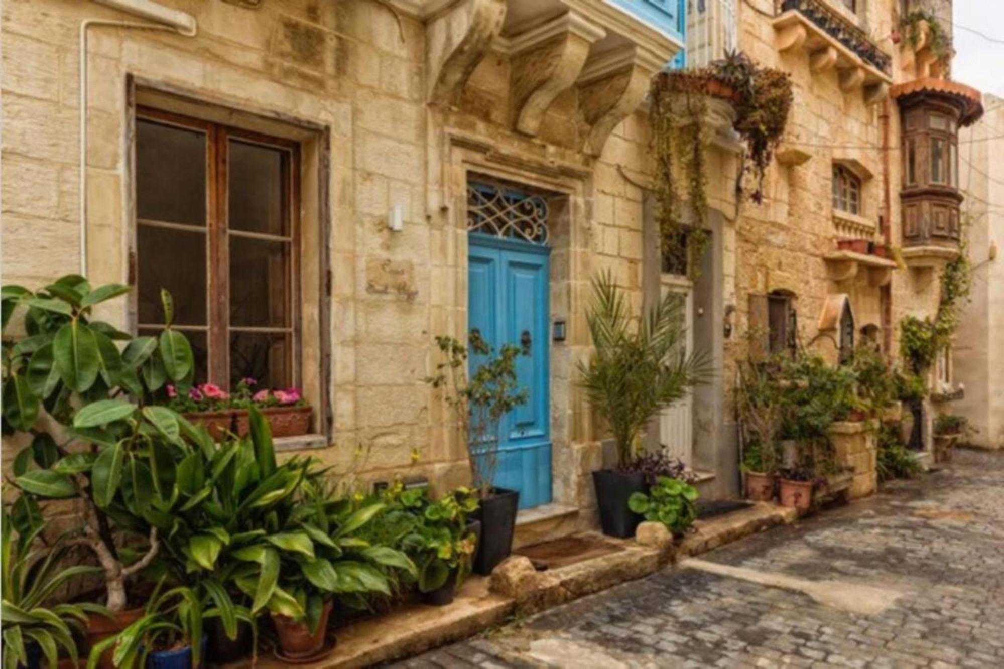 Authentic Gf Apartment With Terrace At The 3 Cities Marina Cospicua Exterior photo