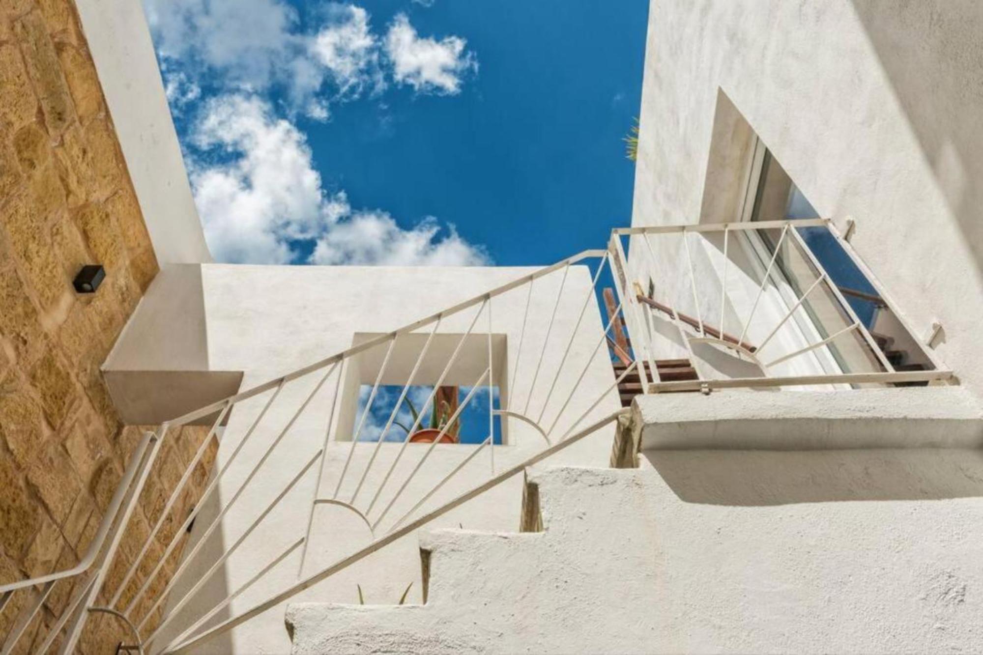 Authentic Gf Apartment With Terrace At The 3 Cities Marina Cospicua Exterior photo